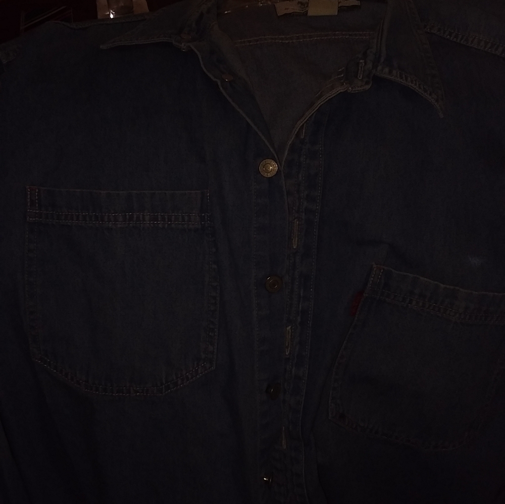 Men's chambray shirt